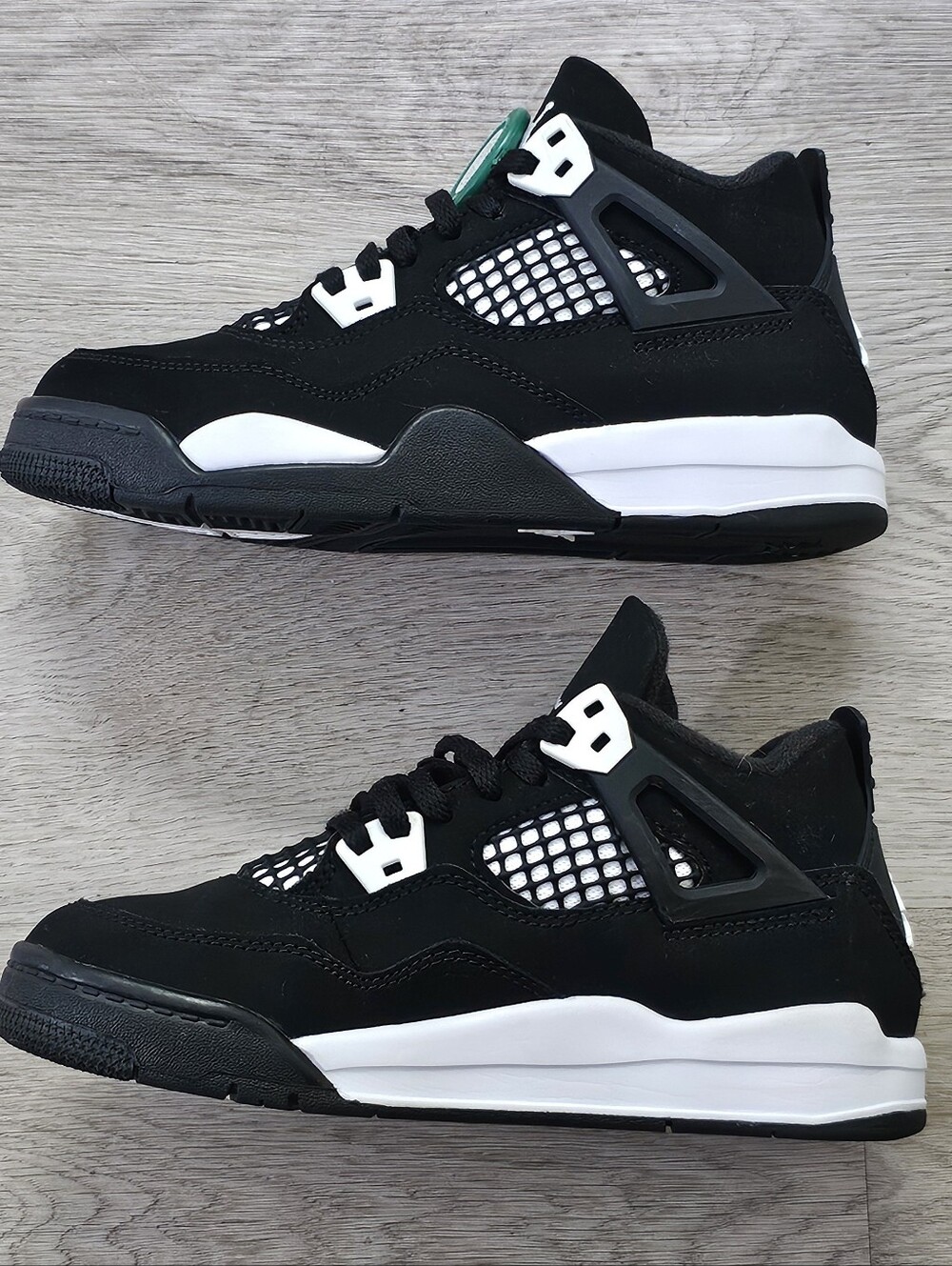 Nike Air Jordan 4 Retro Military Black Kids Size 2Y Black White - Picture 4 of 9